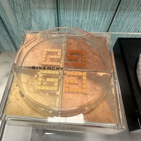 Givenchy Prisme Libre Loose Setting Powder Shade 05- Pipeline Mimosa TRAVEL SIZE - Picture 6 of 8